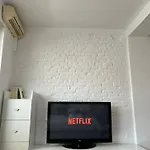 Cozy Wood Themed Studio Sky Bar Free Minibar